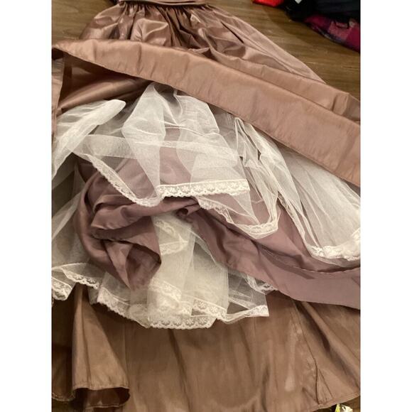 Mori Lee Madeline Gardner tafetta V Neck Bridesmaid Gown formal Pleated dress 6 - Picture 10 of 12